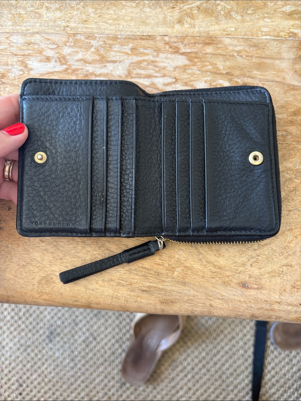 Tory Burch Black Pebbled Leather Zip-Around Wallet with Logo - Picture 3 of 6